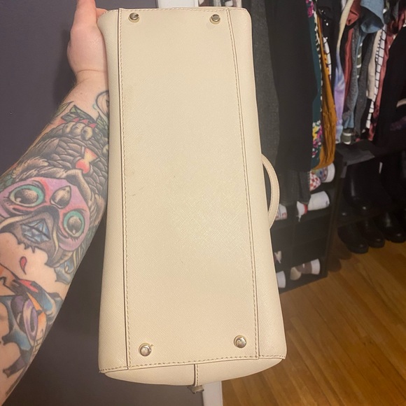 Price Firm Kate Spade Hand Bag - Picture 8 of 11